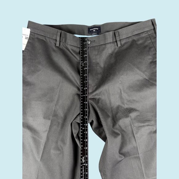 DOCKERS Pants Men's 40x32 Khaki Straight Fit Wrinkle-free Permanent Crease NWT - Picture 5 of 7